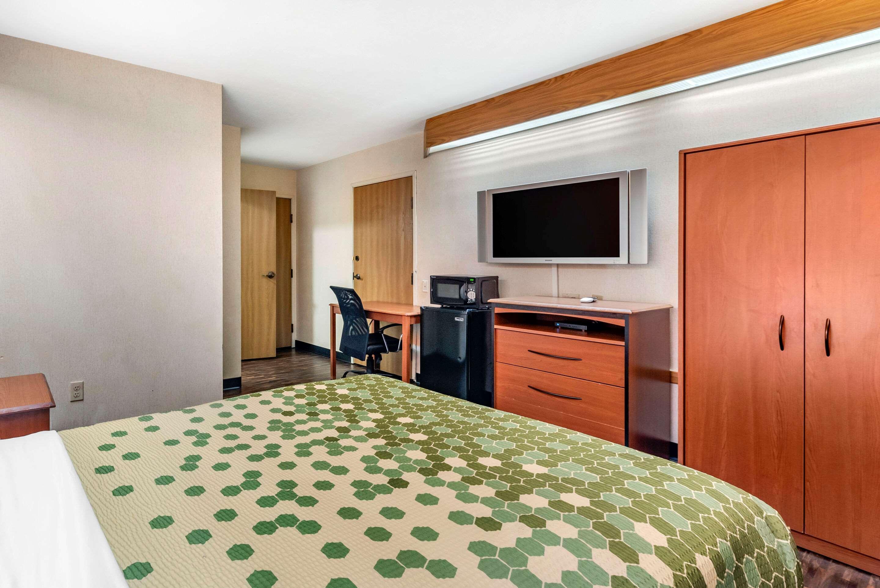 Econo Lodge North Academy Colorado Springs Buitenkant foto