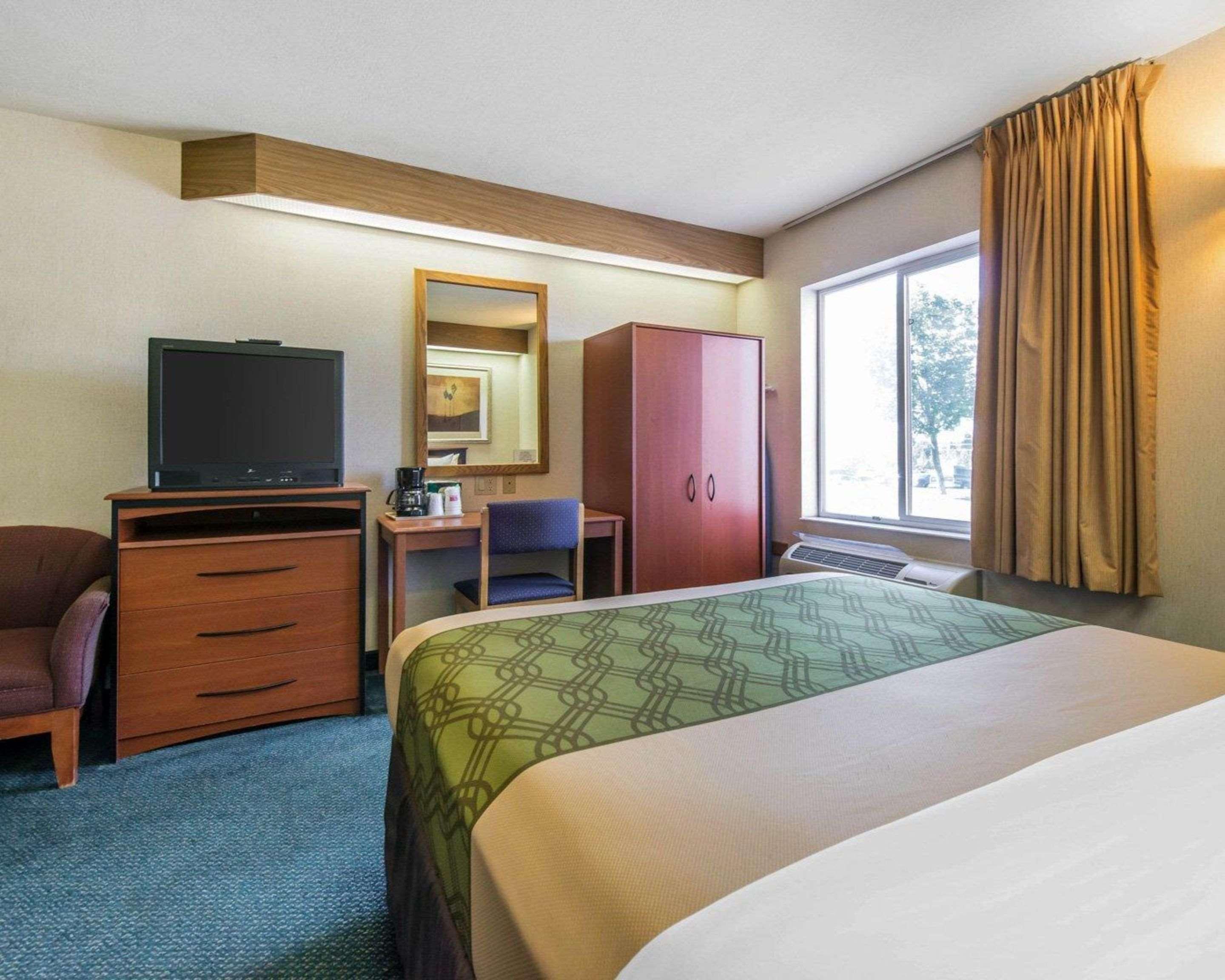 Econo Lodge North Academy Colorado Springs Buitenkant foto