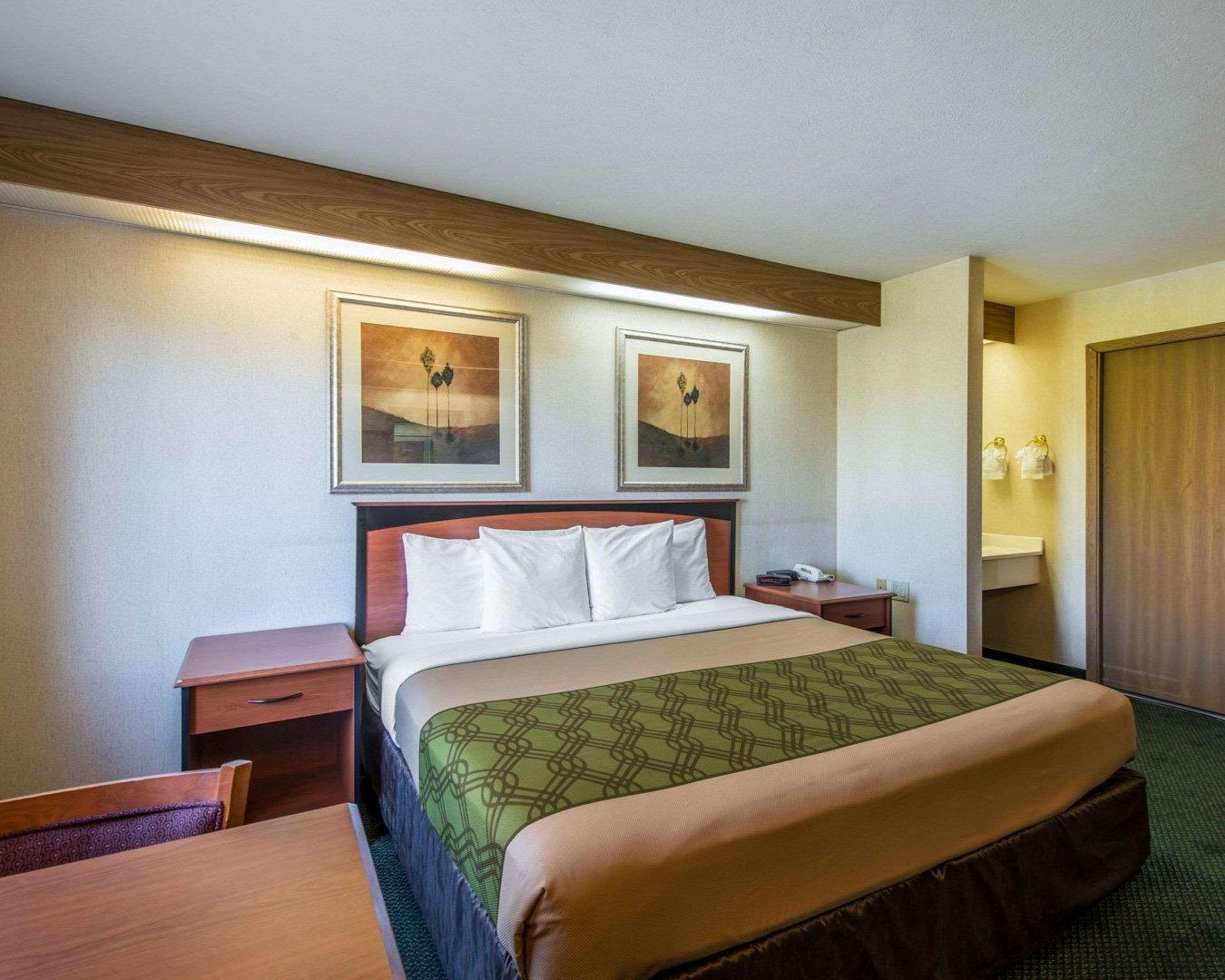 Econo Lodge North Academy Colorado Springs Buitenkant foto