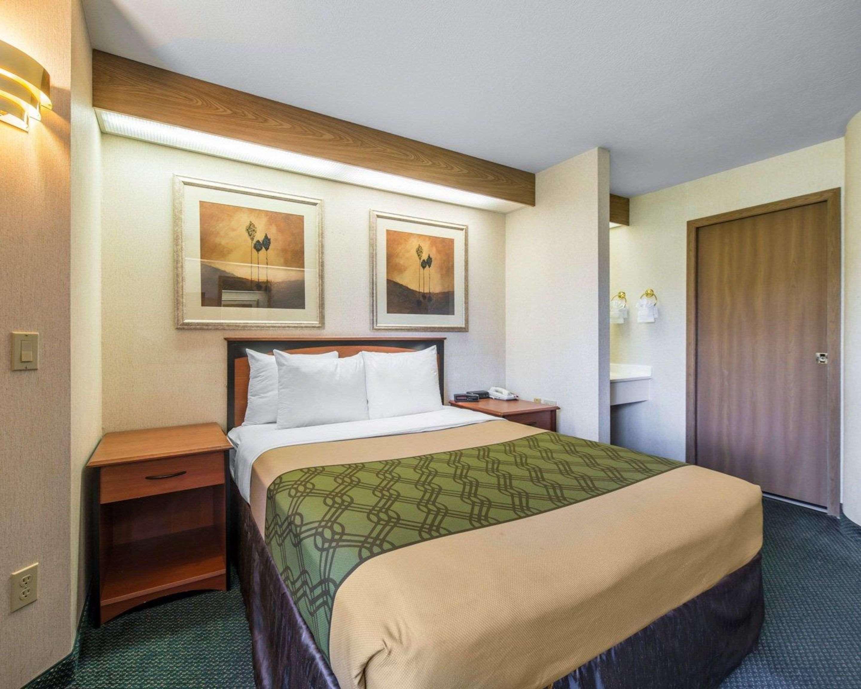 Econo Lodge North Academy Colorado Springs Buitenkant foto