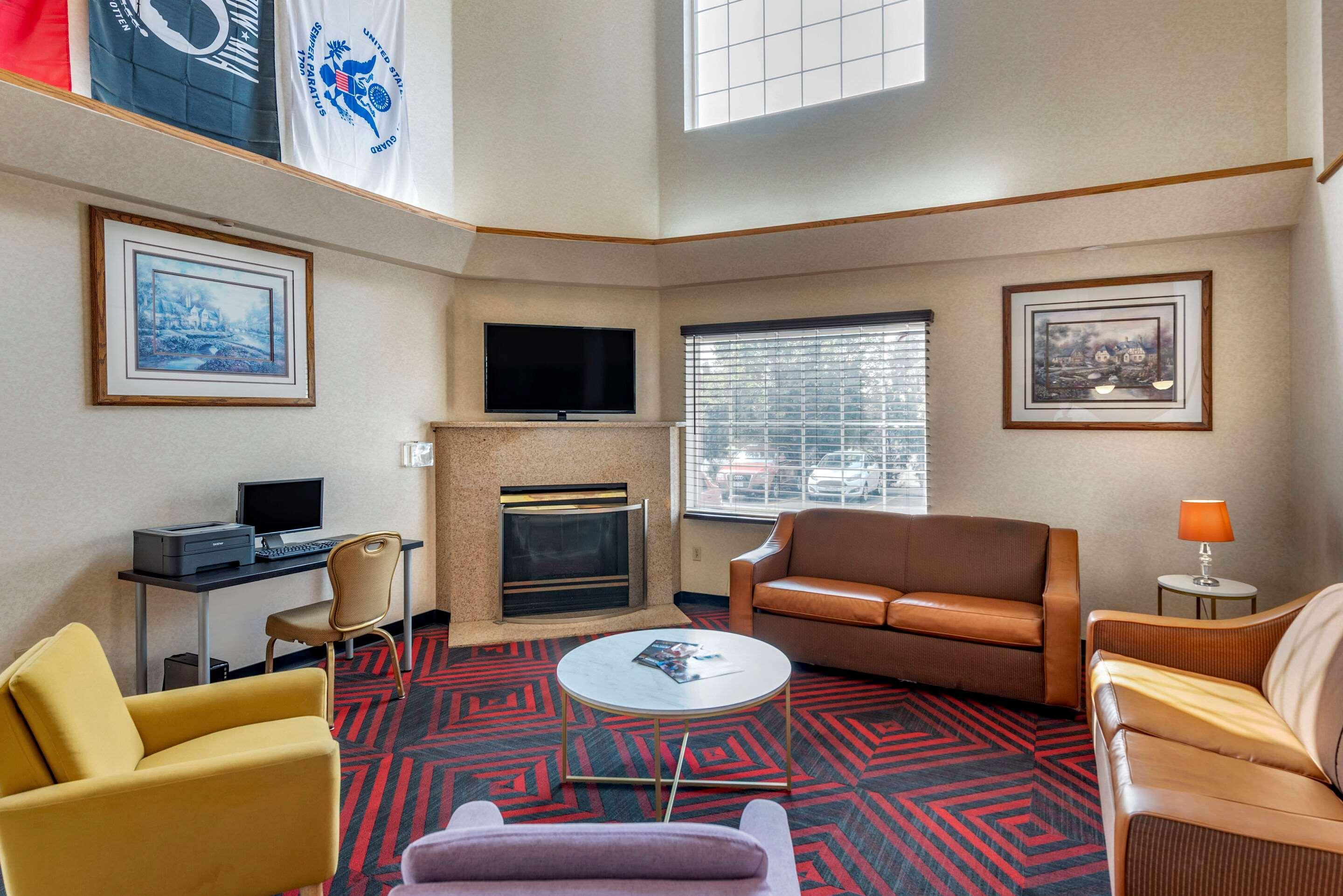 Econo Lodge North Academy Colorado Springs Buitenkant foto