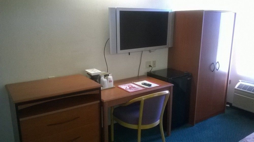 Econo Lodge North Academy Colorado Springs Buitenkant foto