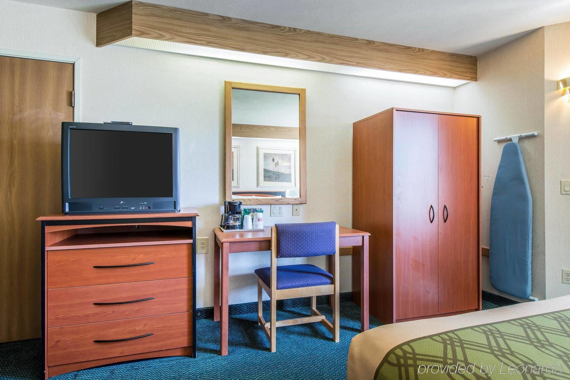 Econo Lodge North Academy Colorado Springs Buitenkant foto