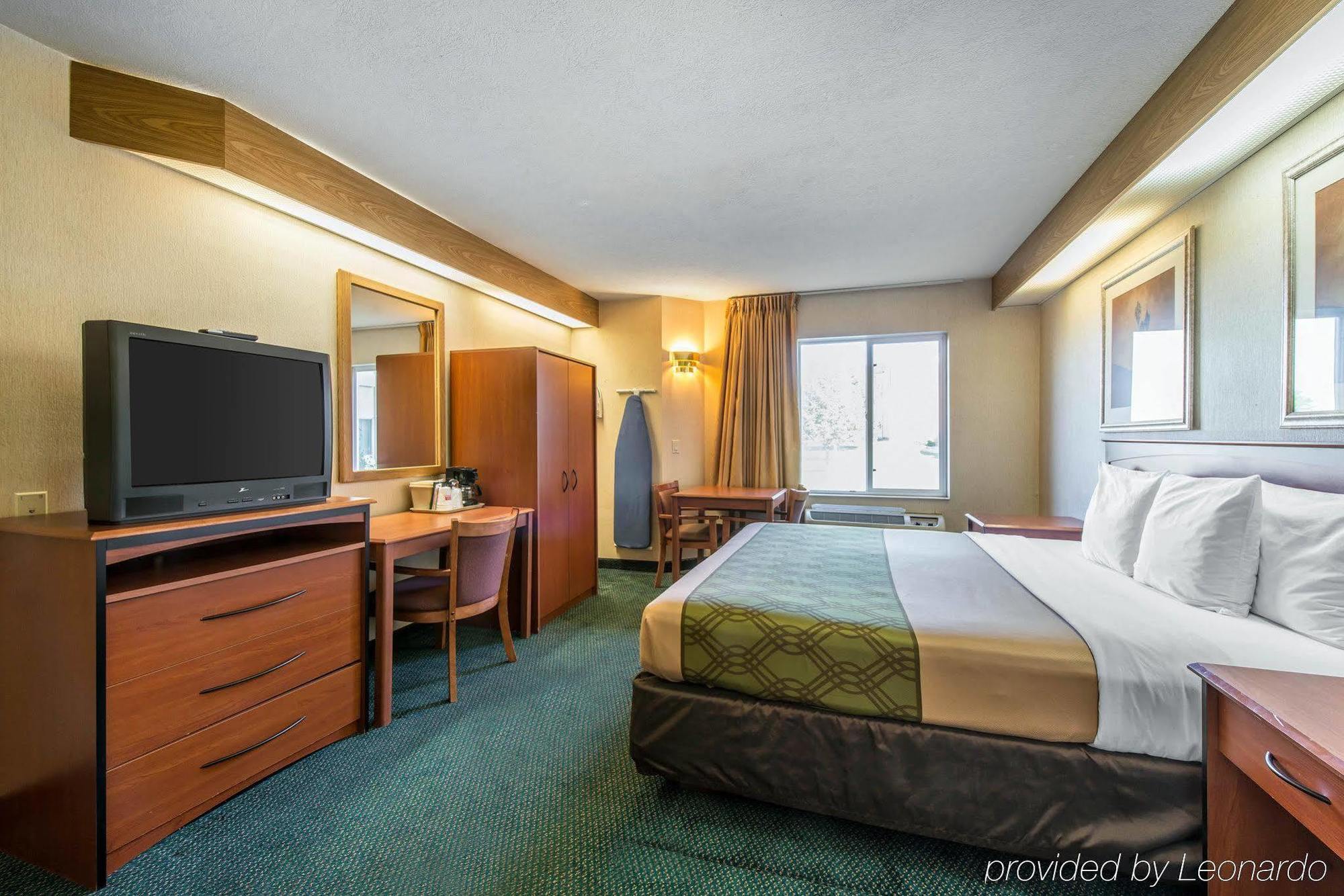 Econo Lodge North Academy Colorado Springs Buitenkant foto