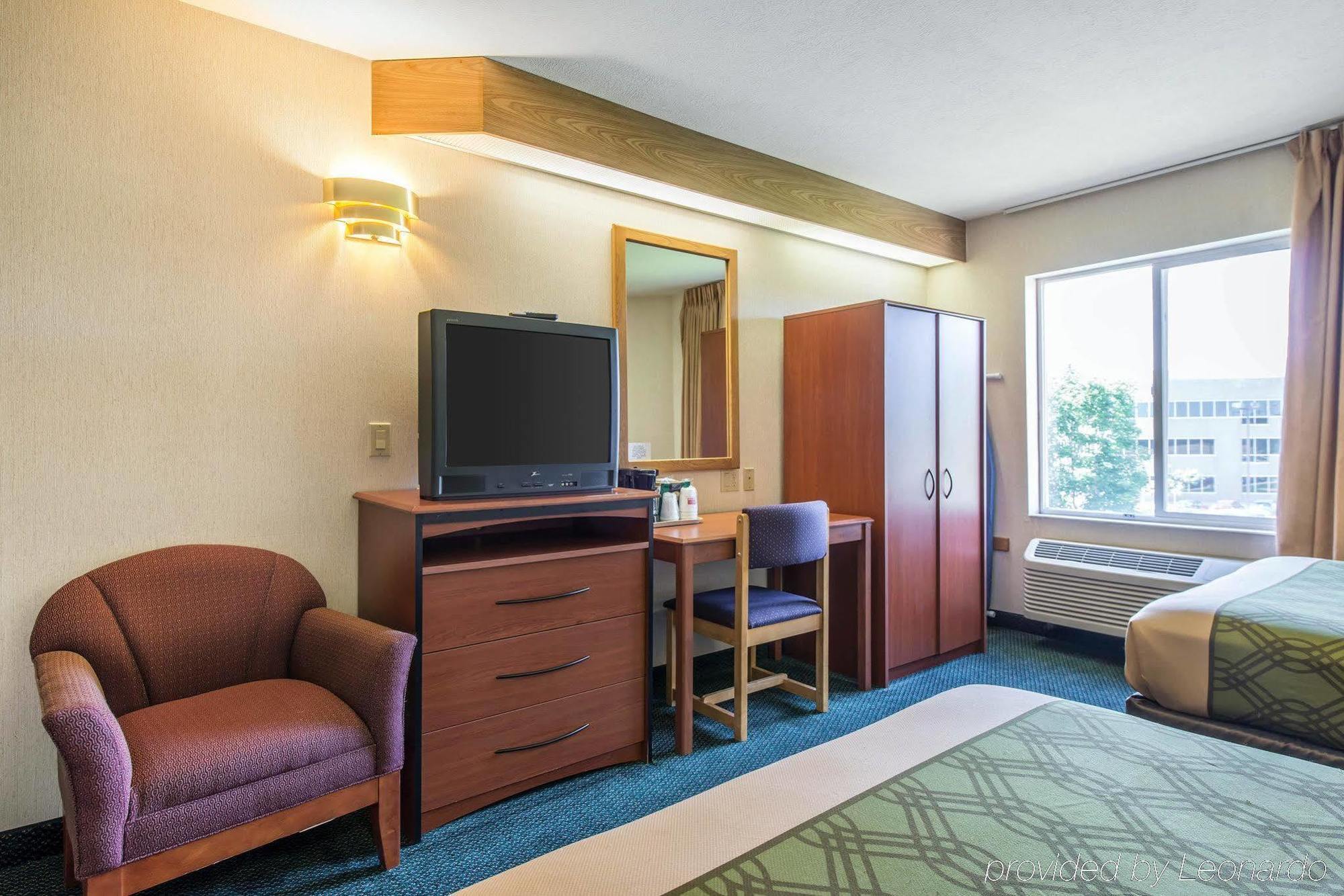 Econo Lodge North Academy Colorado Springs Buitenkant foto