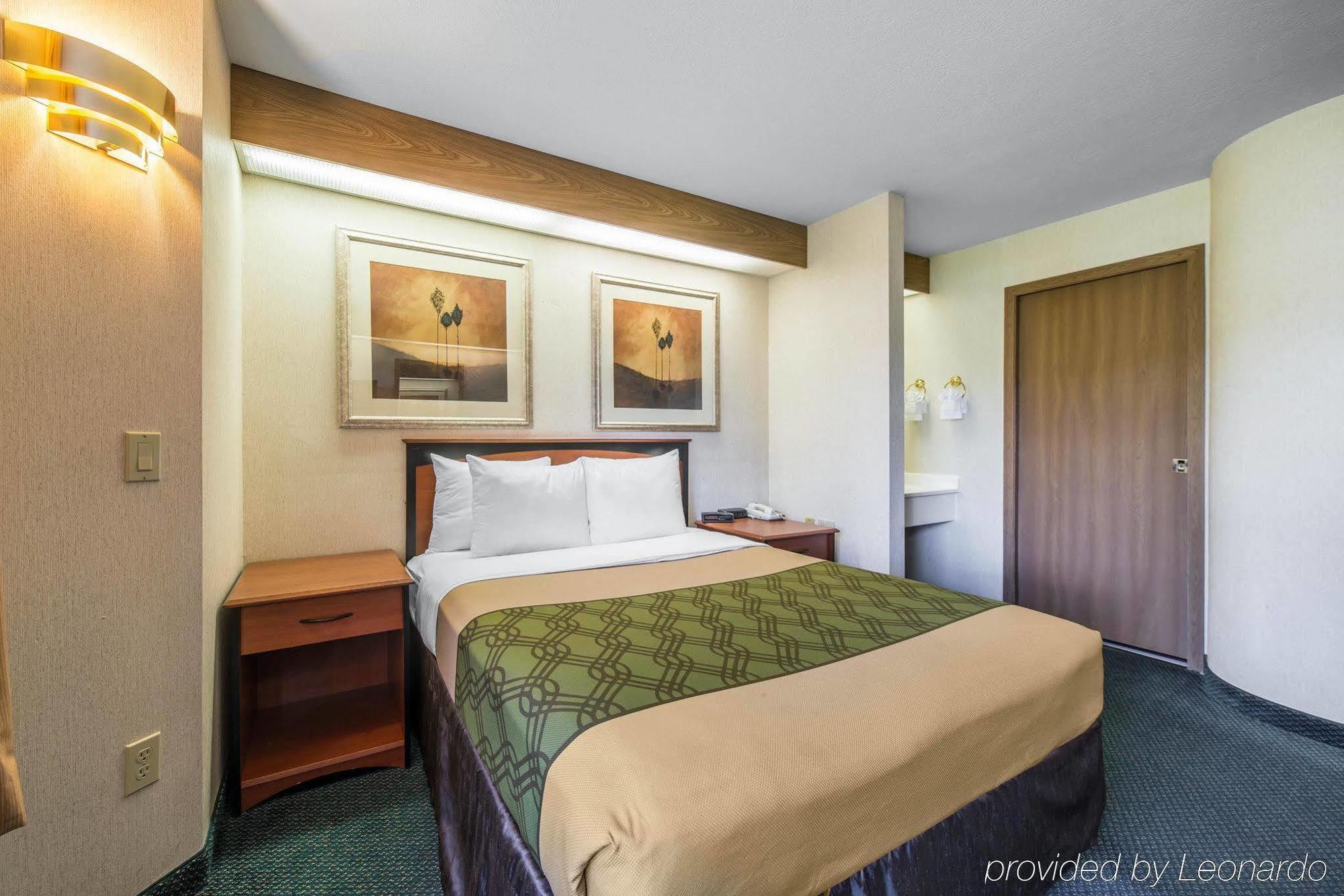 Econo Lodge North Academy Colorado Springs Buitenkant foto